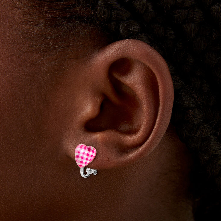 Clous d&#39;oreilles &agrave; clip c&oelig;ur &agrave; carreaux roses,