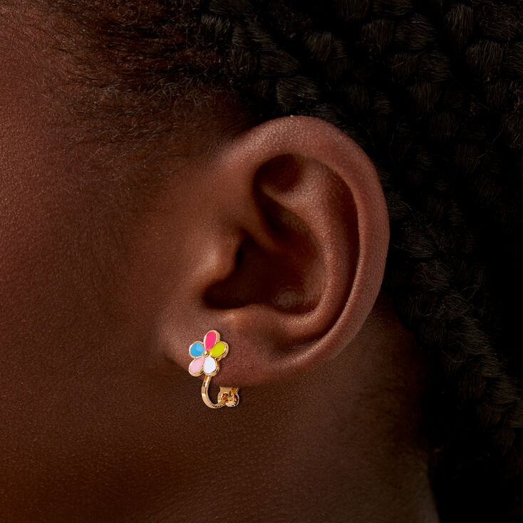 Clous d&#39;oreilles &agrave; clip marguerite arc-en-ciel,