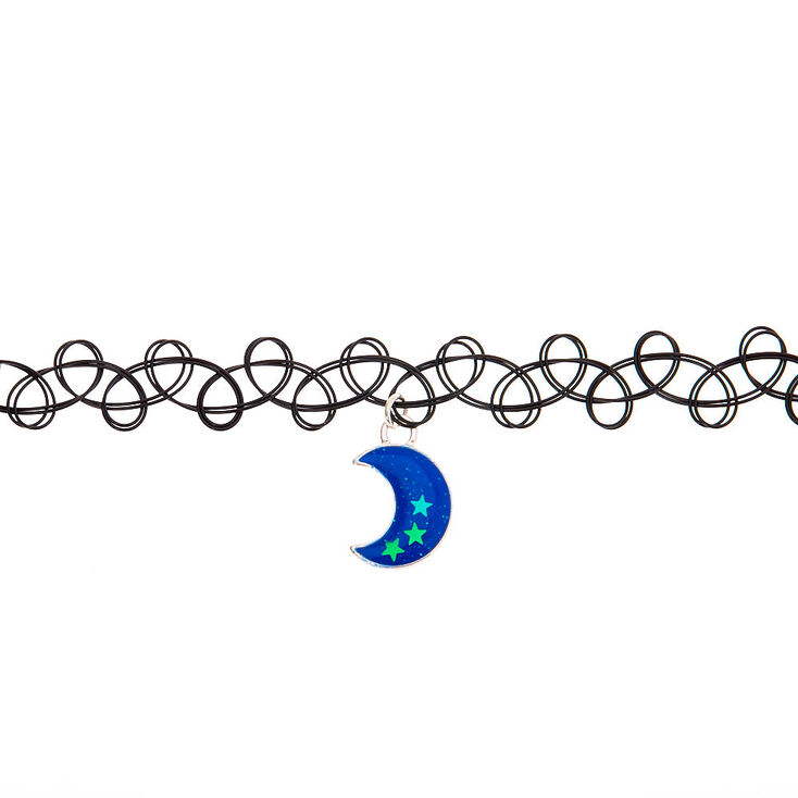 Crescent Moon Glow In The Dark Tattoo Choker Necklace - Blue,