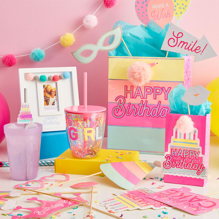 Lot De Cadeaux D Anniversaire Claire S Fr Lot De Cadeaux D Anniversaire Claire S Fr