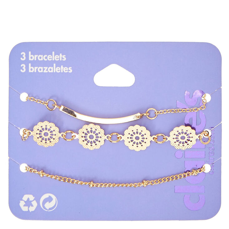 Lot de trois bracelets en filigrane,