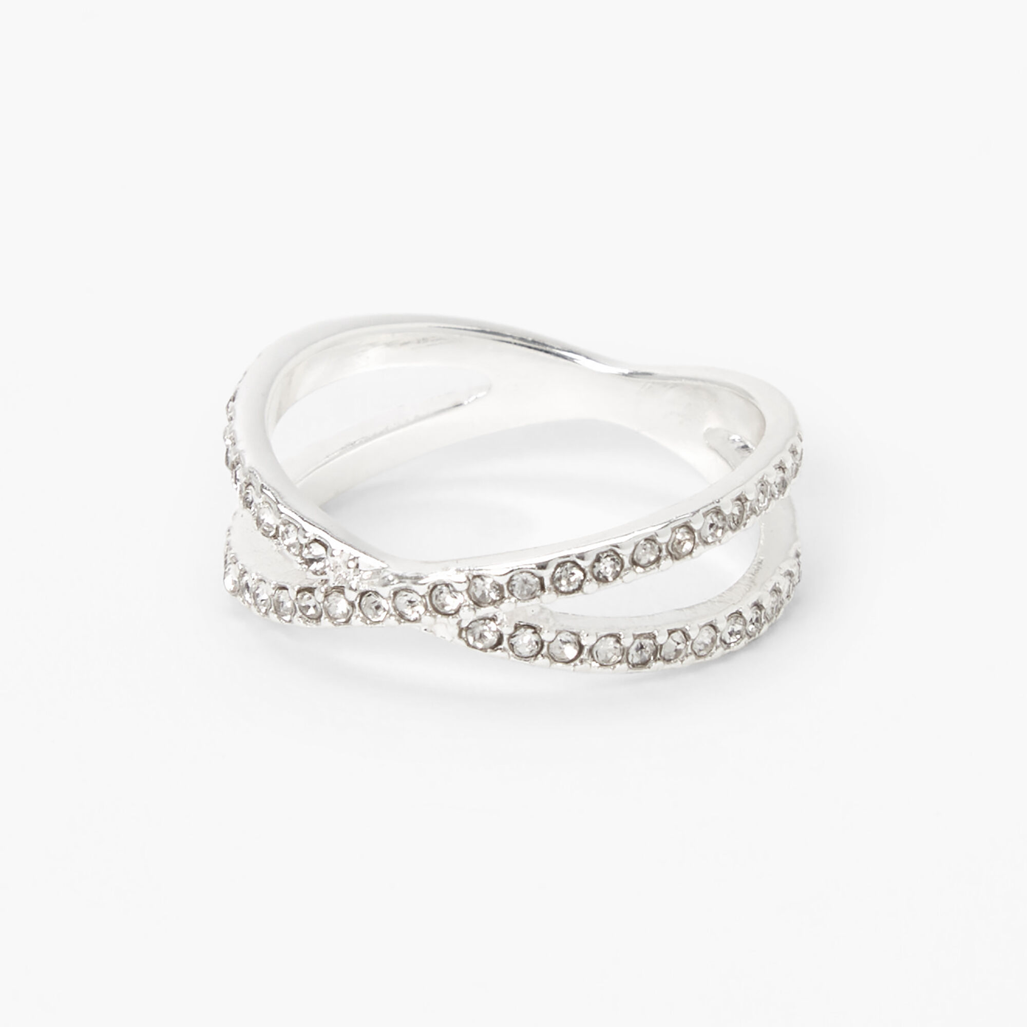 Bague ornee d un design entrecroise couleur argentee Claire s FR