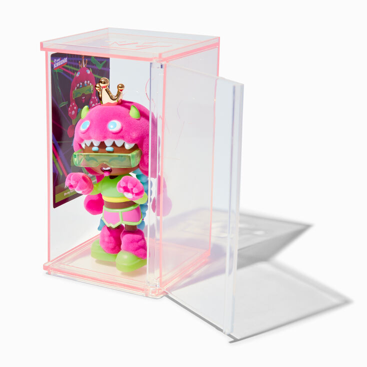 XOX Kweenie&trade; Quirky Kweens Mystery Figurine Blind Bag - Styles Vary,