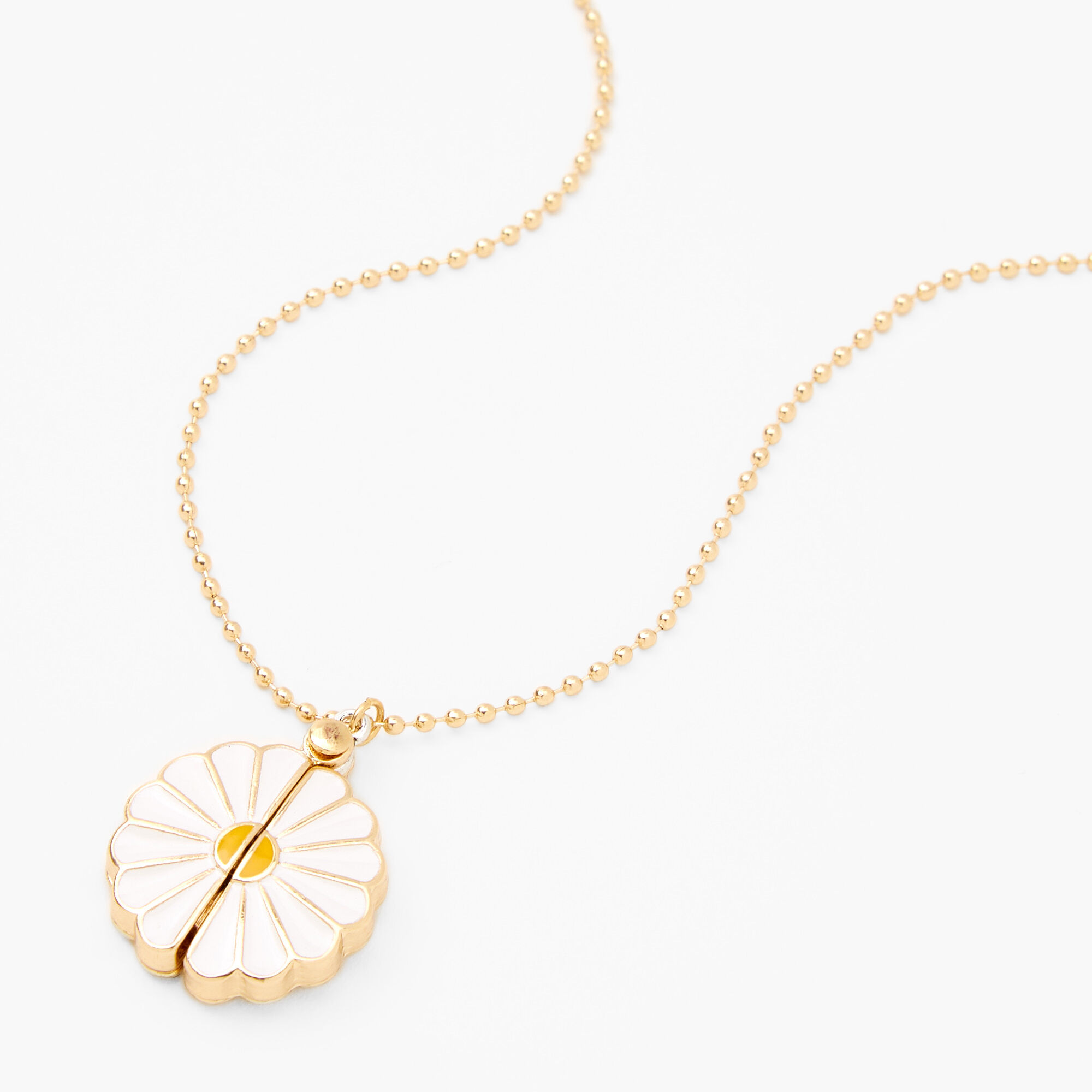 Daisy deals locket necklace