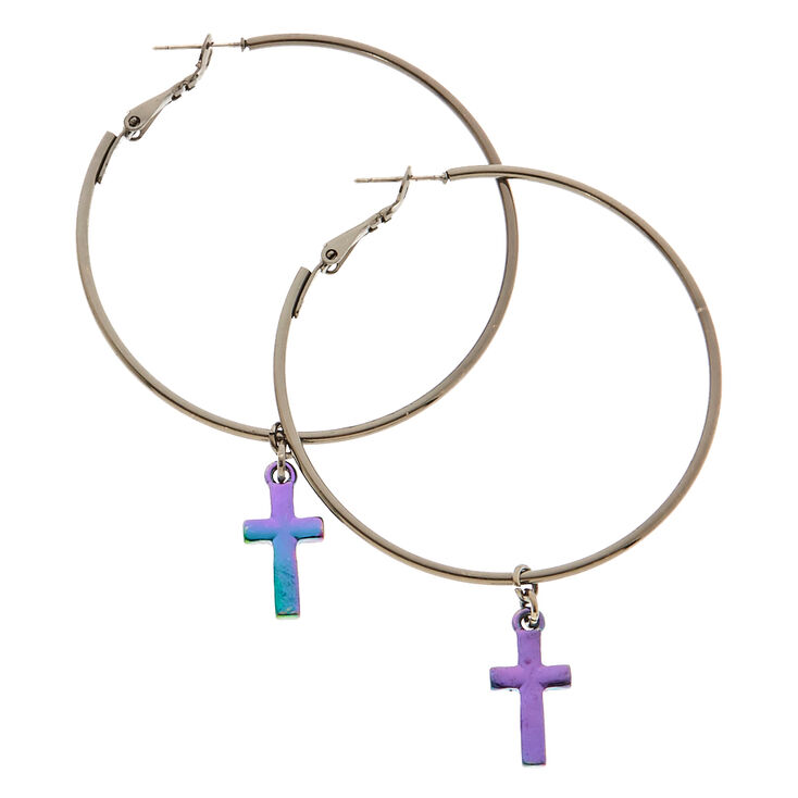 Cr&eacute;oles noires avec pendentif croix m&eacute;tallique 50mm,