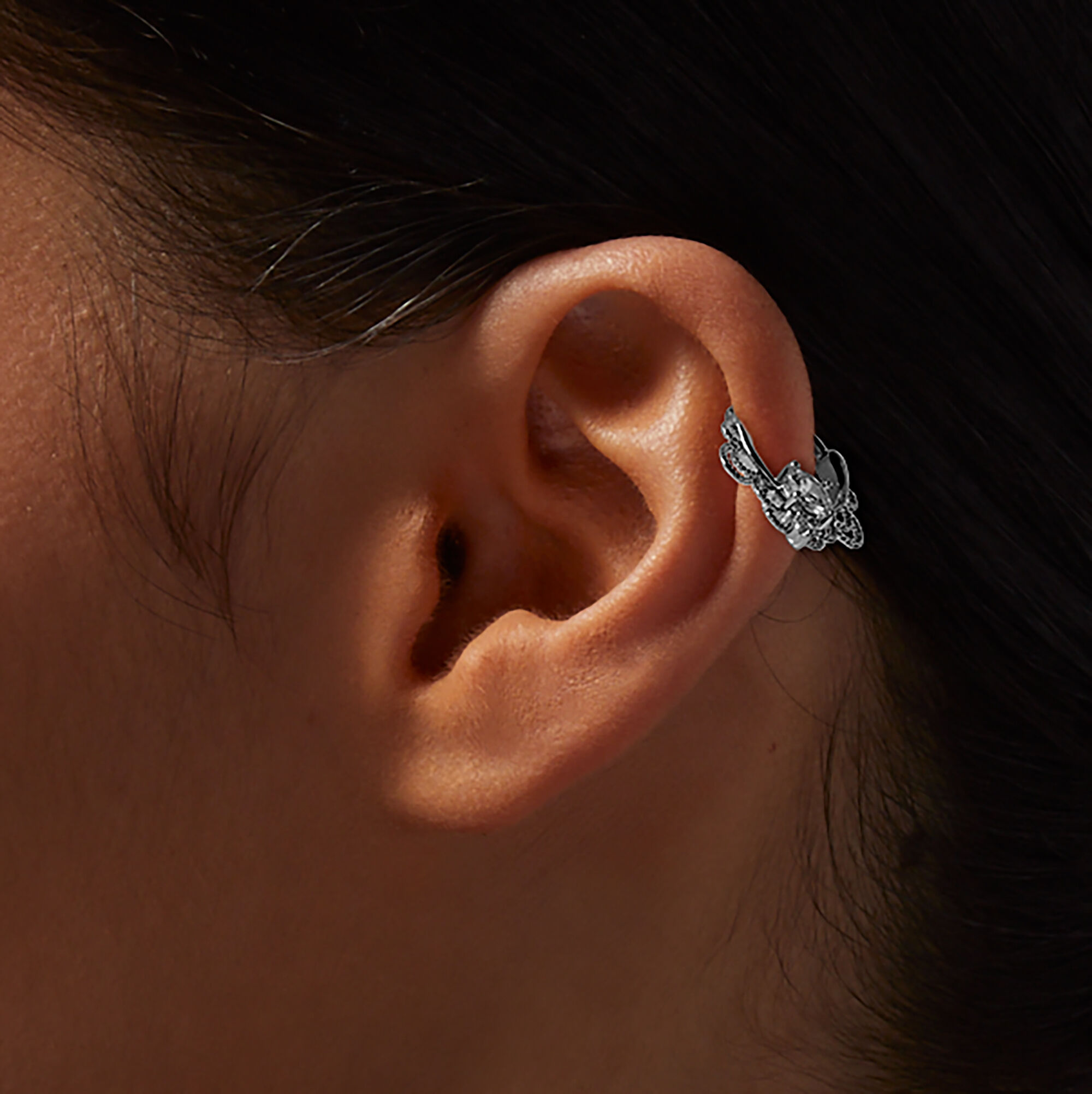 Silver-tone Titanium Cubic Zirconia 16G Ornate Cartilage Earring,