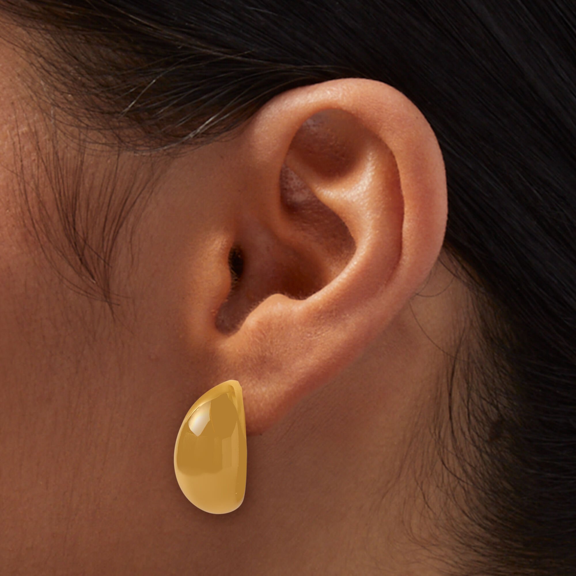 Claire's gold plated earrings deals