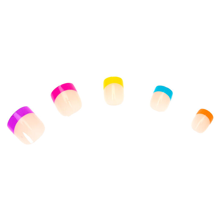 Claire's Faux ongles autocollants carrés style French Manucure arc-en-ciel - Lot de 24