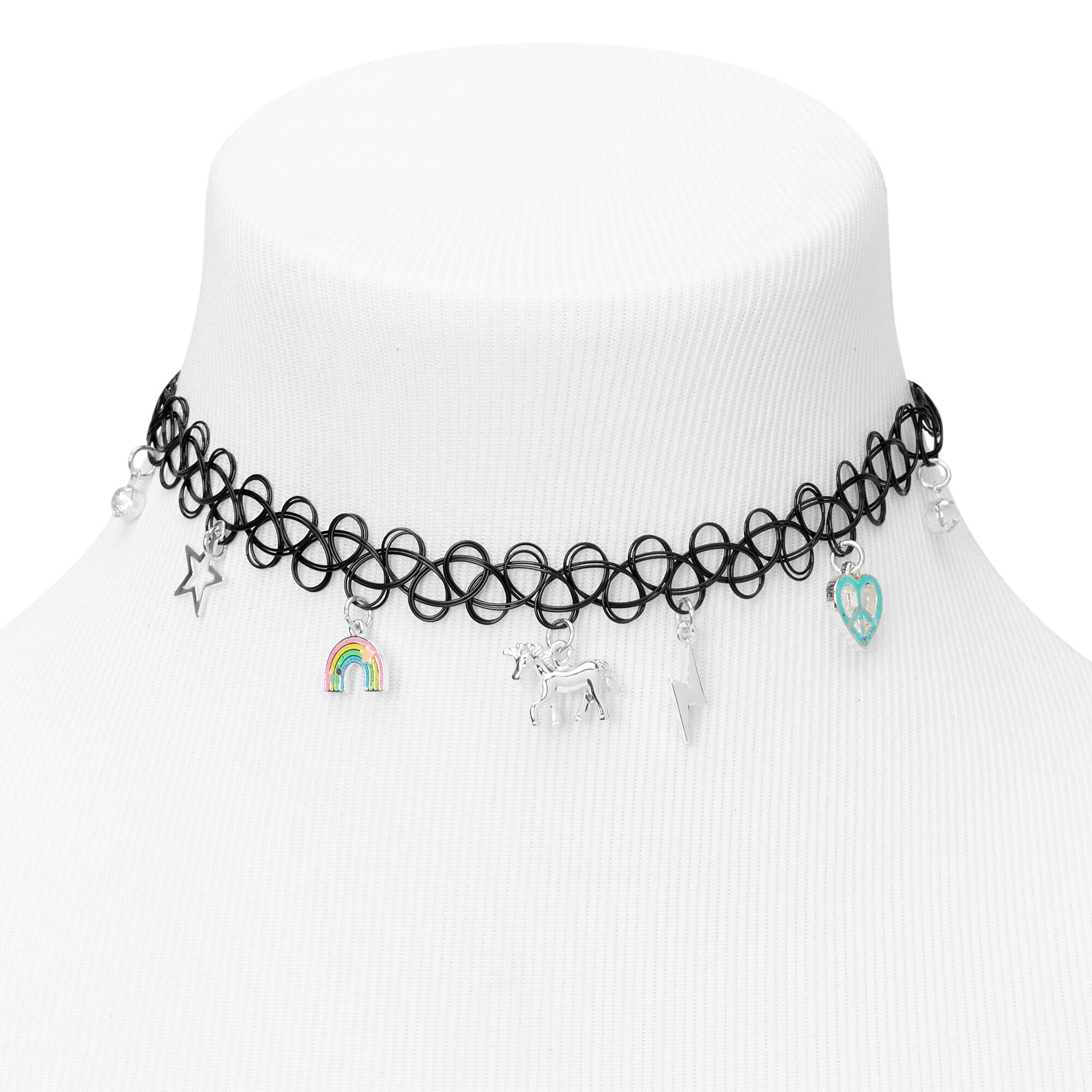 Choker deals with charms