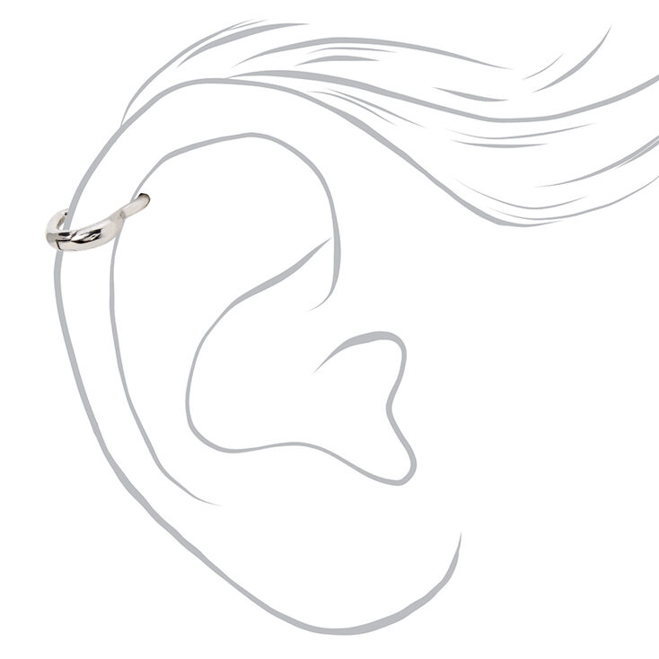 Piercing de cartilage &agrave; charni&egrave;re forme de c&oelig;ur 0,8&nbsp;mm couleur argent&eacute;e,