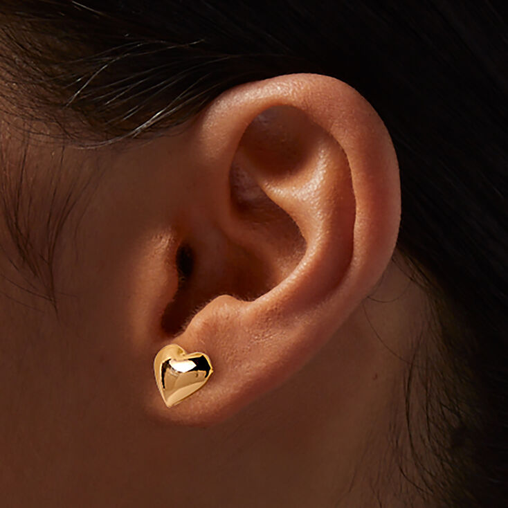 Clous d&#39;oreilles c&oelig;ur bomb&eacute; couleur dor&eacute;e,