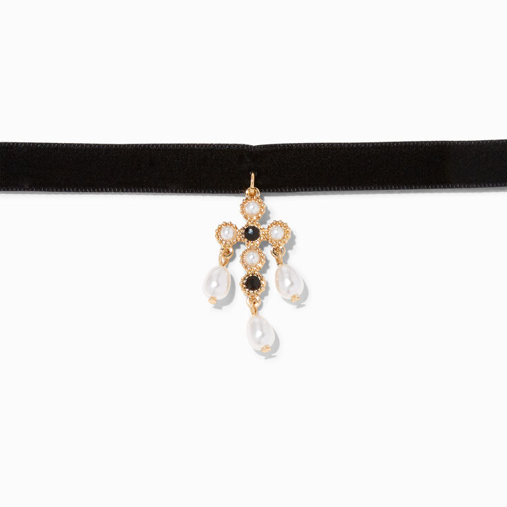 Ras-de-cou en imitation velours noir avec pendentif en perle d&#39;imitation couleur dor&eacute;e,