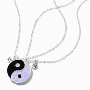 Colliers &agrave; pendentif qui changent de couleur en r&eacute;action aux UV yin et yang best friends - Lot de 2,