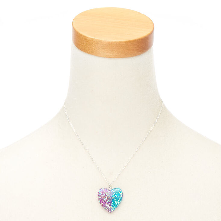 Collier &agrave; pendentif c&oelig;ur holographique,