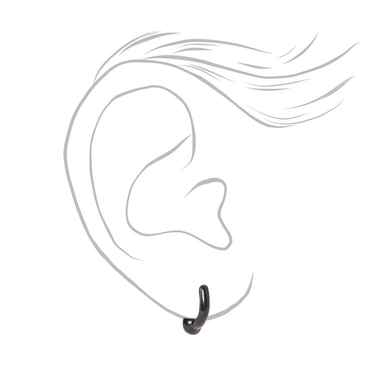 Boucles d&#39;oreilles huggies boules noires,