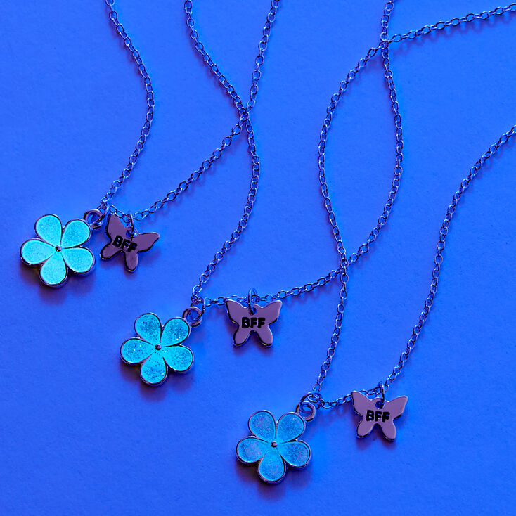Best Friends Glow-In-The-Dark Daisy Pendant Necklaces - 3 Pack,