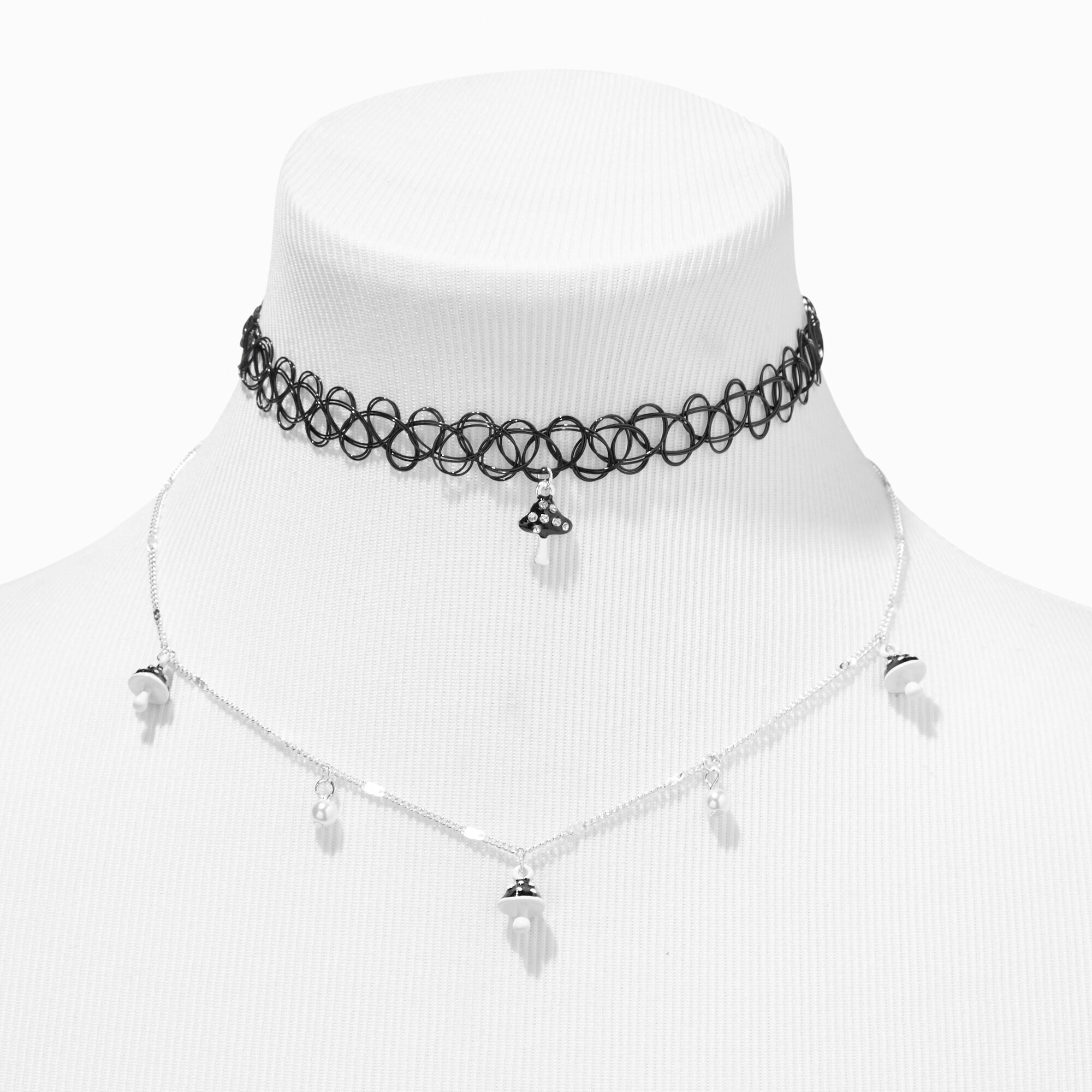Claire's on sale black choker