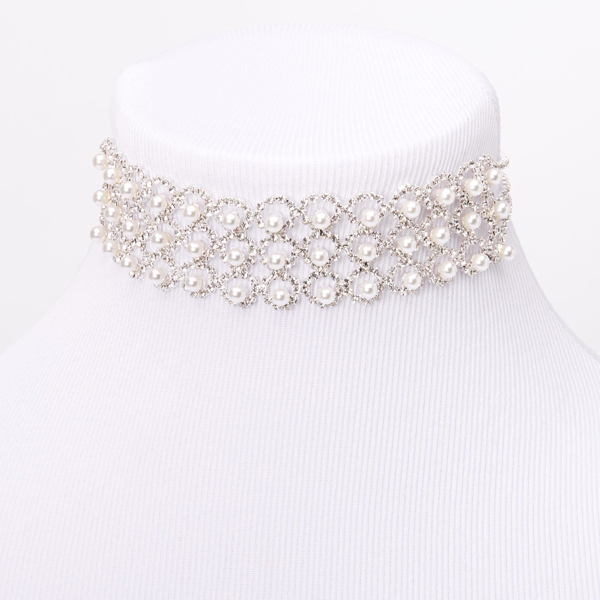 Silver pearl choker necklace online