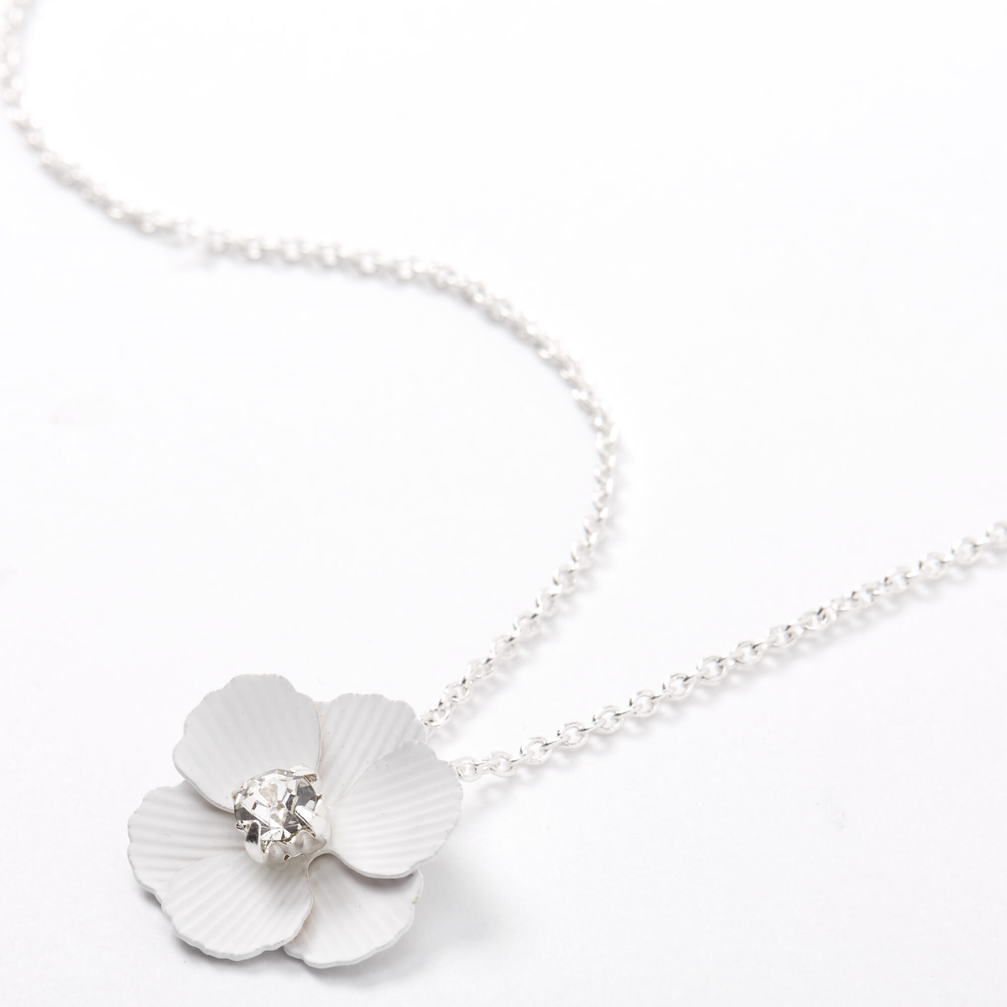 Rhinestone Daisy Flower Pendant Necklace - White,