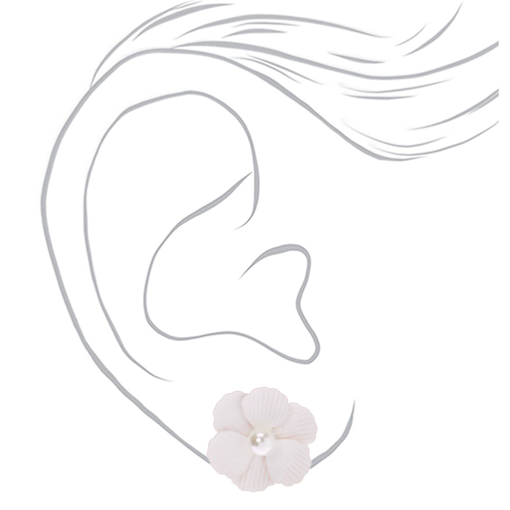 Pearl Flower Stud Earrings - White,