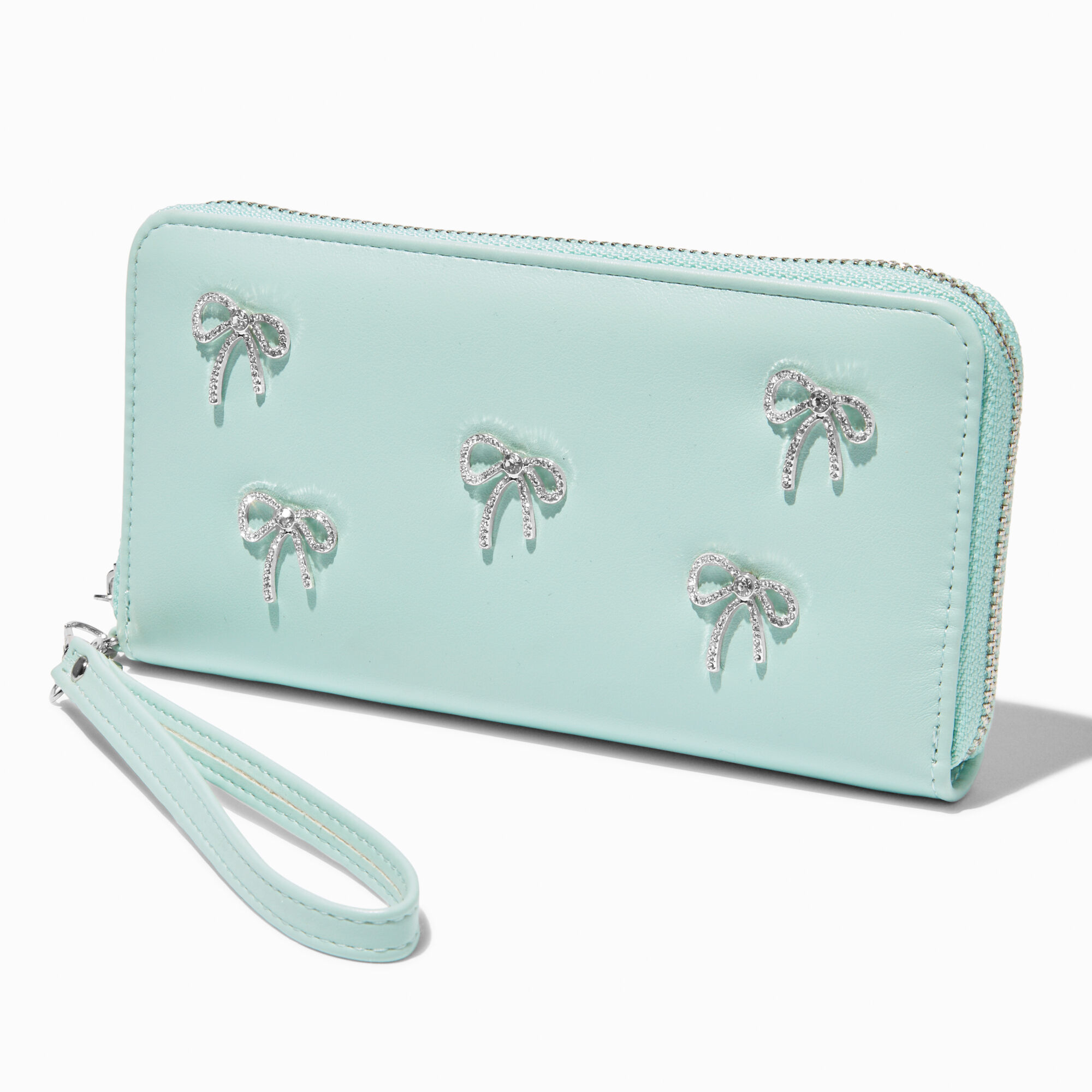 Clutches clearance & wristlets