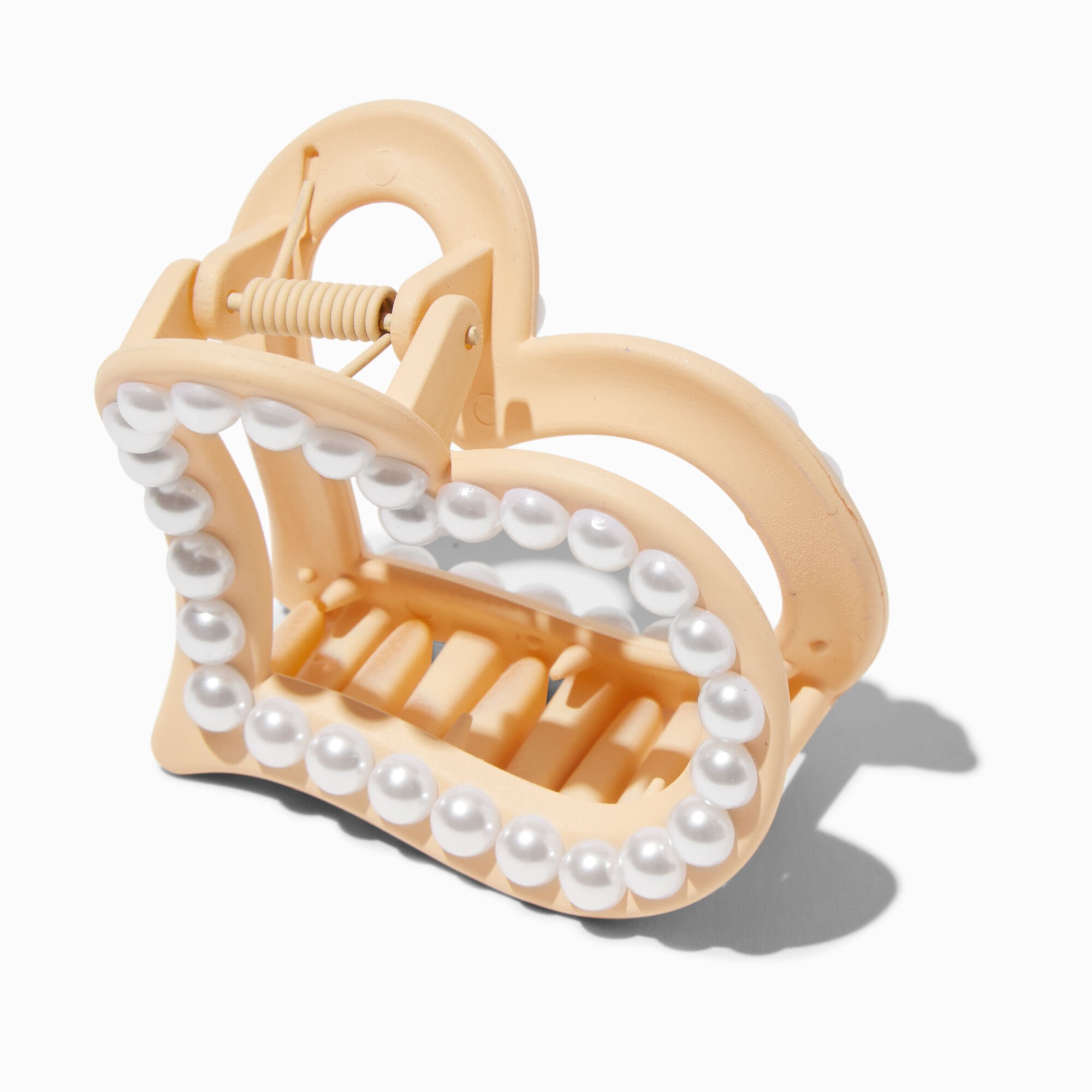 Pearl Cream Heart Hair Claw,