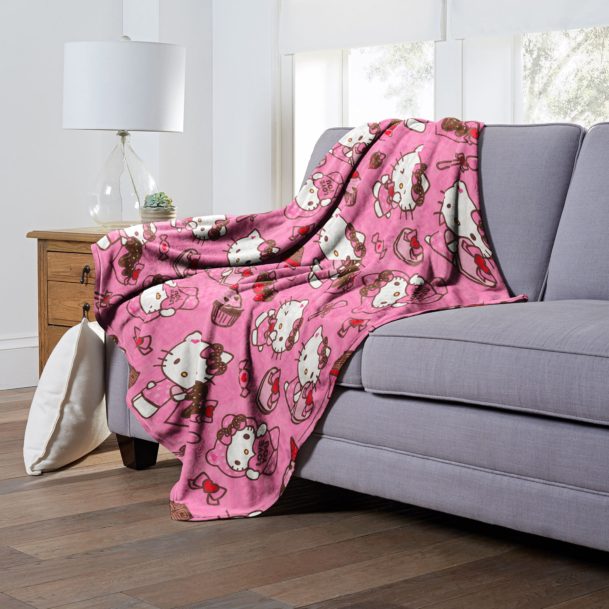 Hello Kitty® Love You Much Silk Touch Throw (ds),