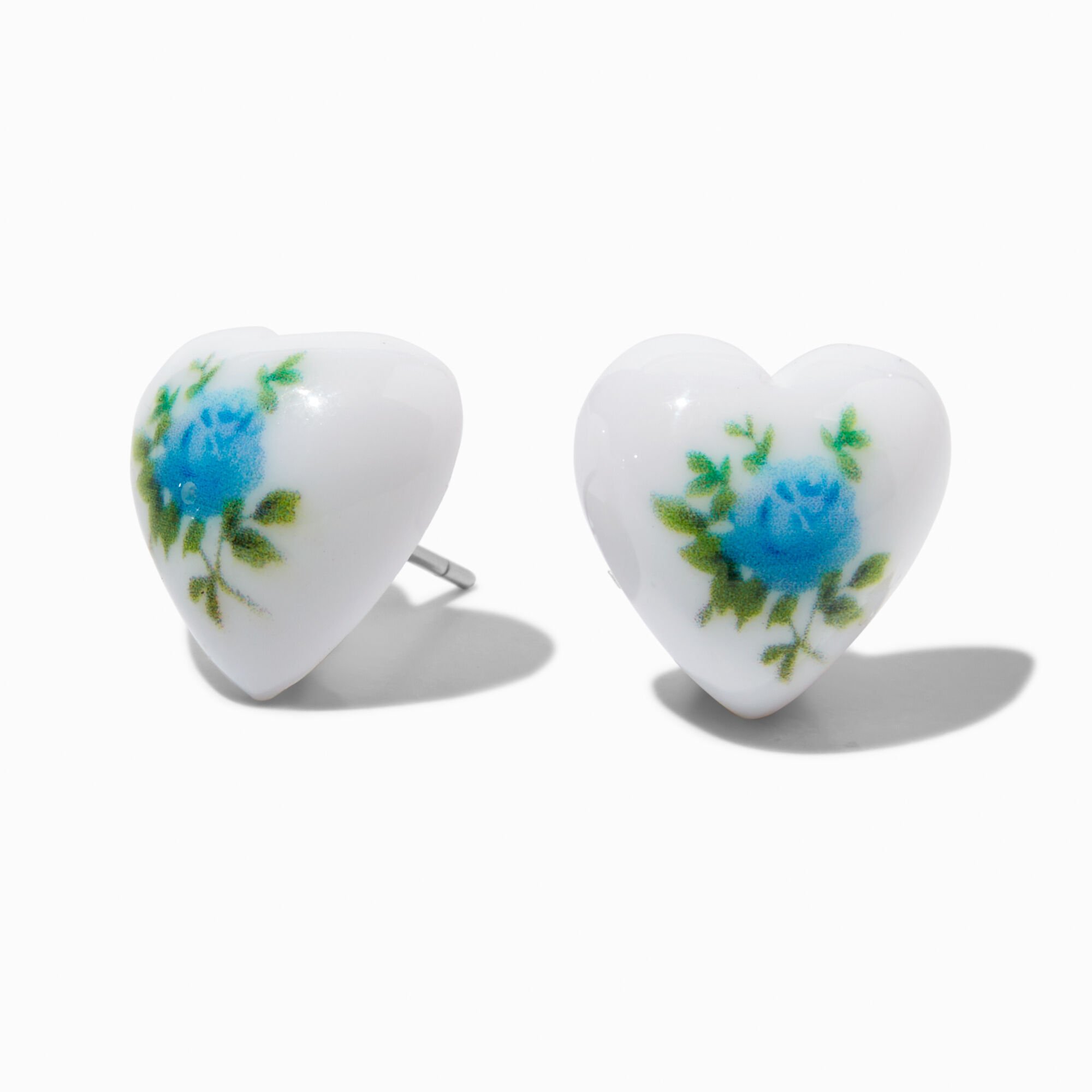 Clous d'oreilles cœur blanc et fleur bleue,