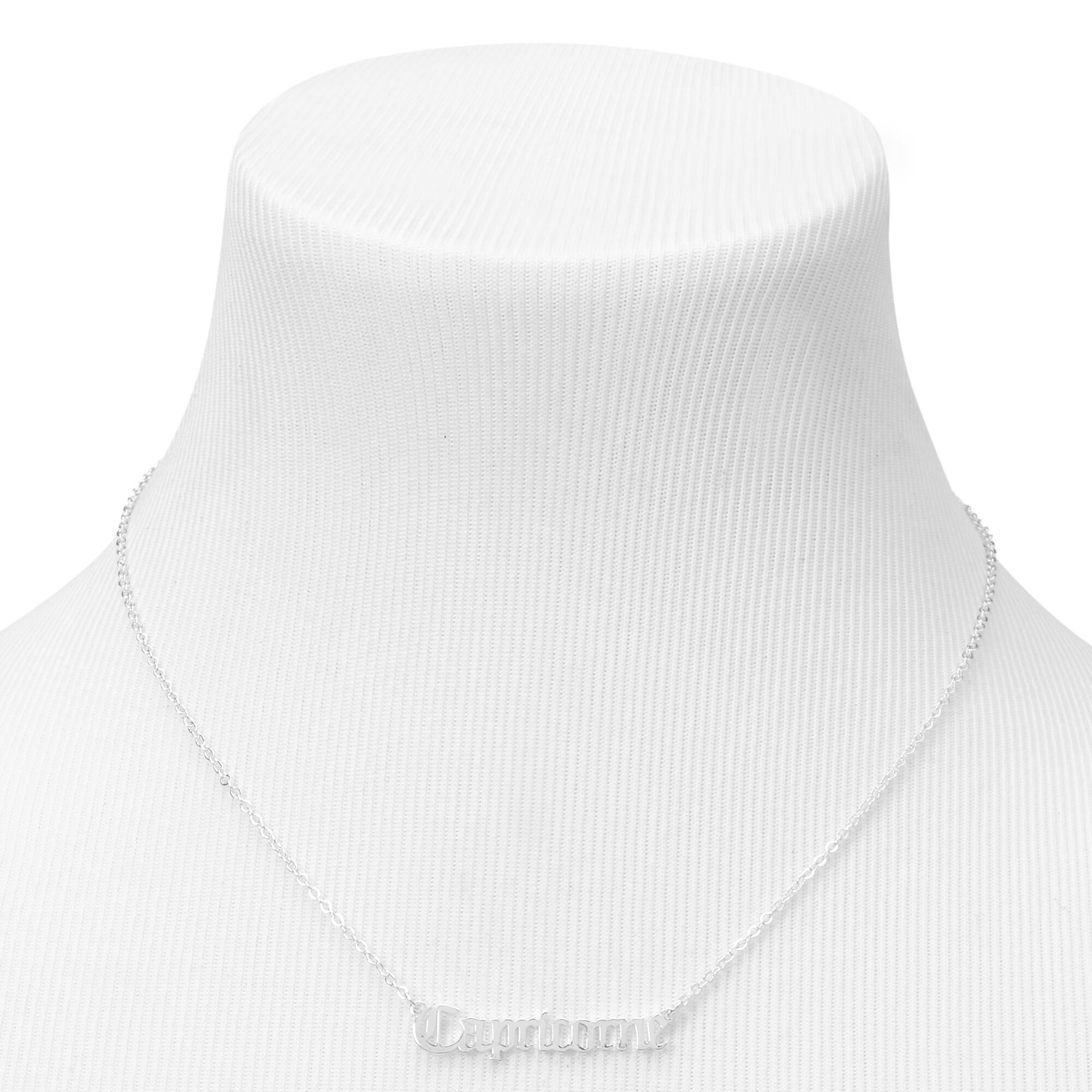 Collier à pendentif signe du zodiaque gothique couleur argentée - Capricorne,