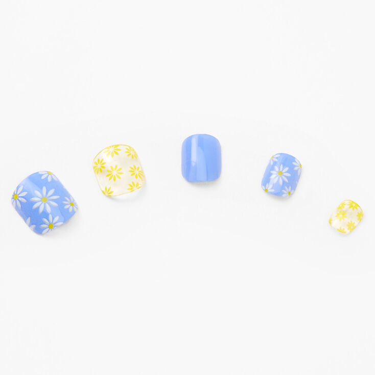 Floral Daisy Square Press On Faux Nail Set -  30 Pack,