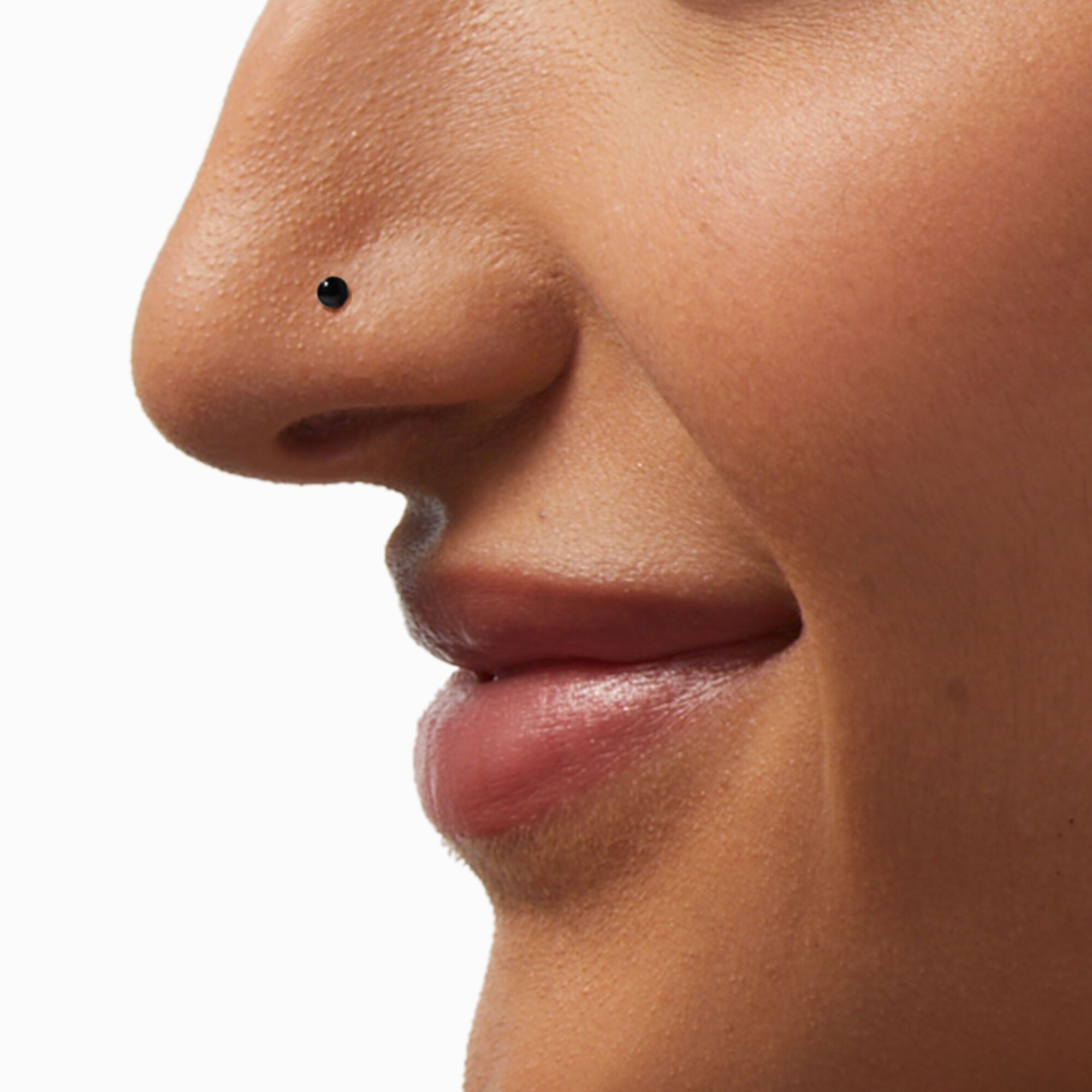 Ball shop nose stud