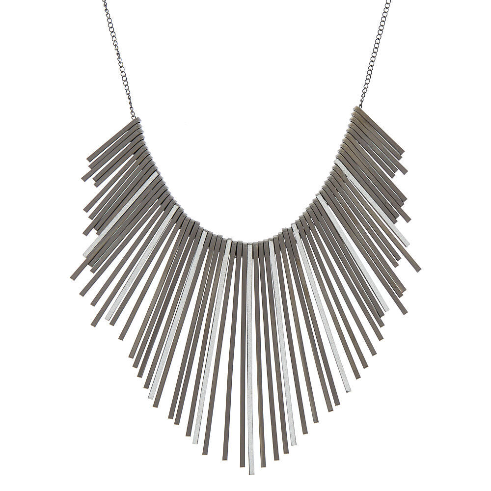 collier plastron claire's collier plastron claire's