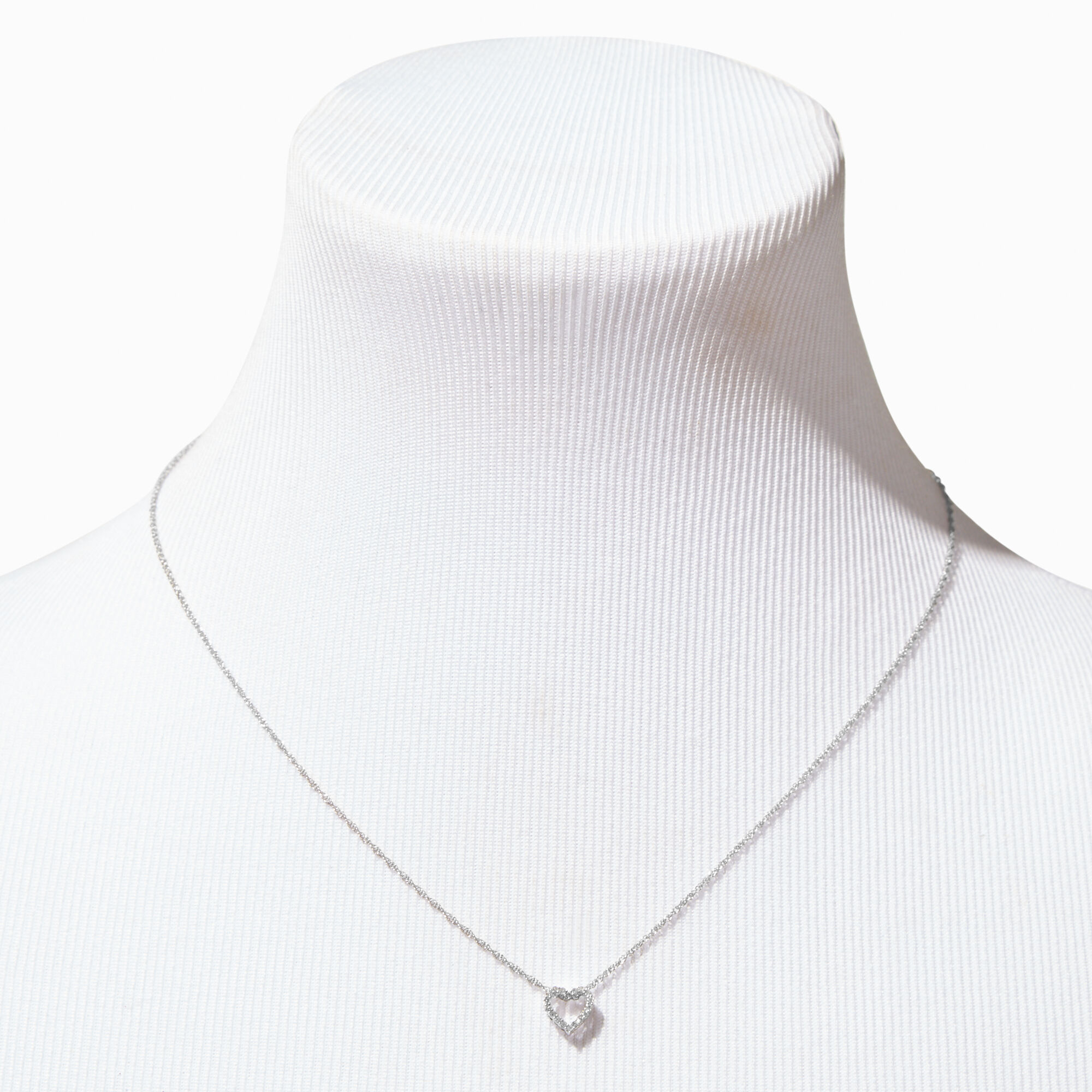Heart necklace claire's discount