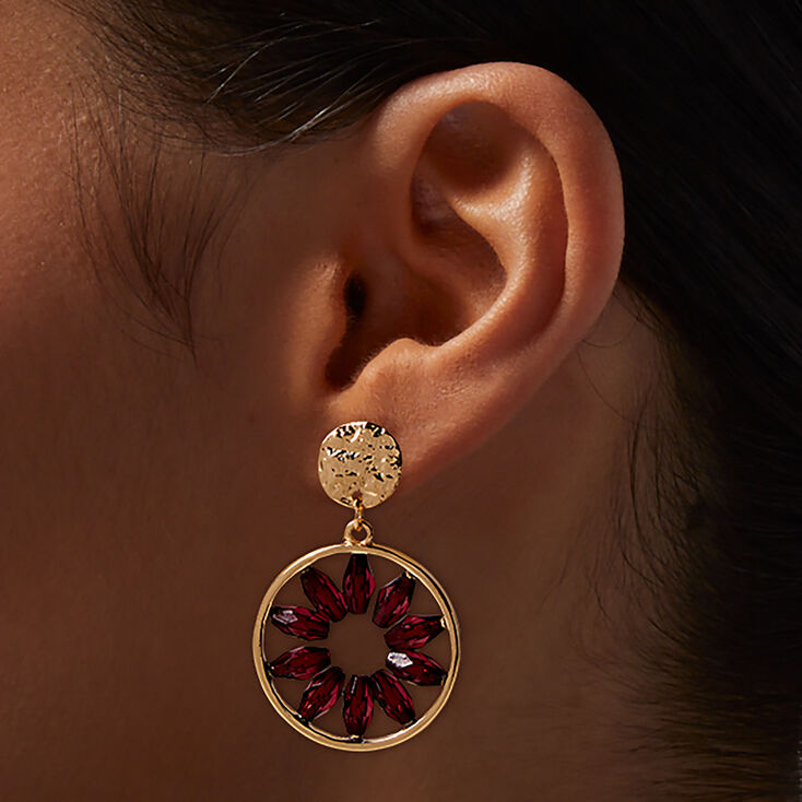 Pendantes 2,5&nbsp;cm couleur dor&eacute;e fleurs perl&eacute;es bordeaux,