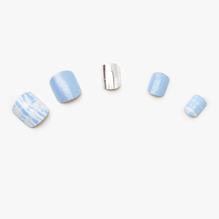Claire's Faux ongles autocollants carrés tie-dye - Bleu, lot de 24