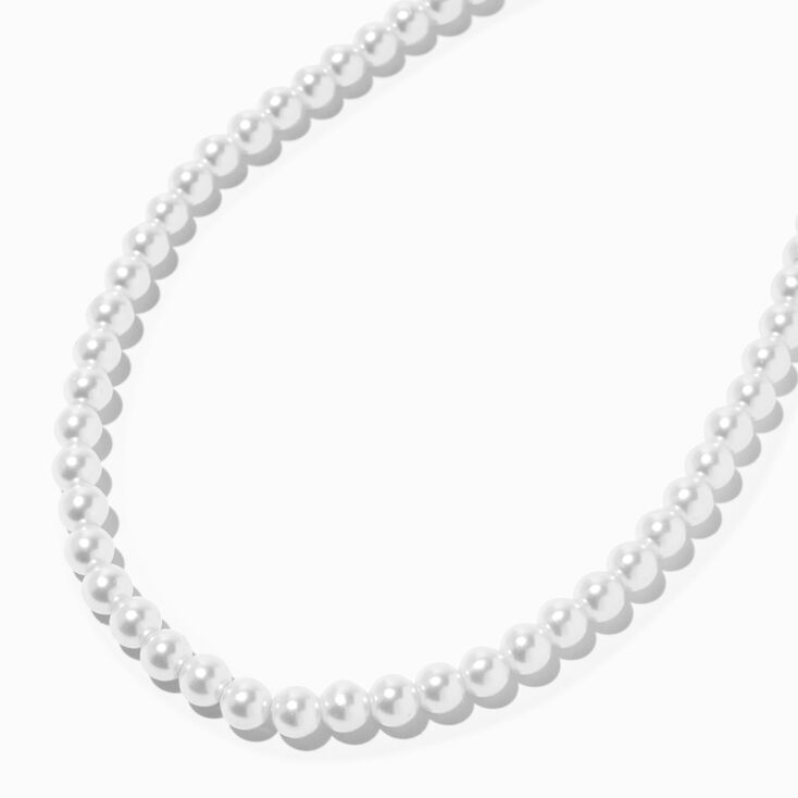 Collier en perles d&#39;imitation blanches,
