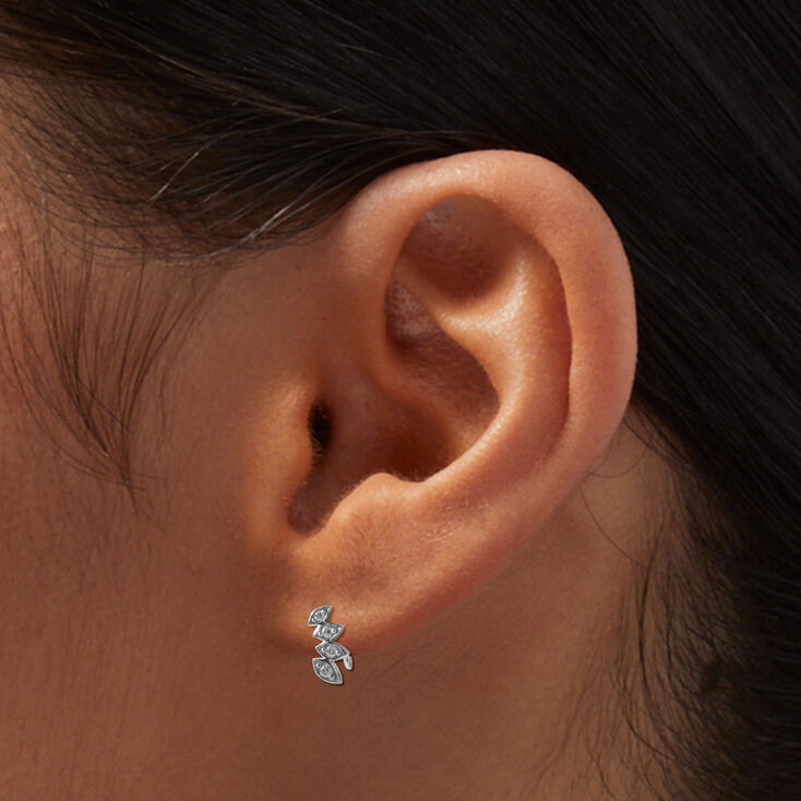Manchettes d&rsquo;oreilles diamants de laboratoire poids total 1/20 carats couleur argent&eacute;e C&nbsp;LUXE by Claire&rsquo;s,