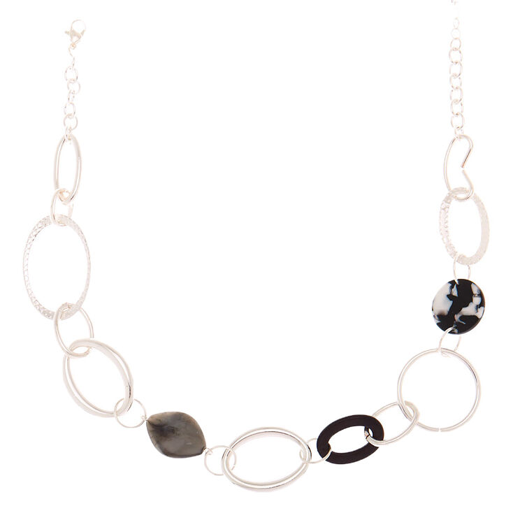 Claire's Collier volumineux à maillons en résine noire et couleur argenté