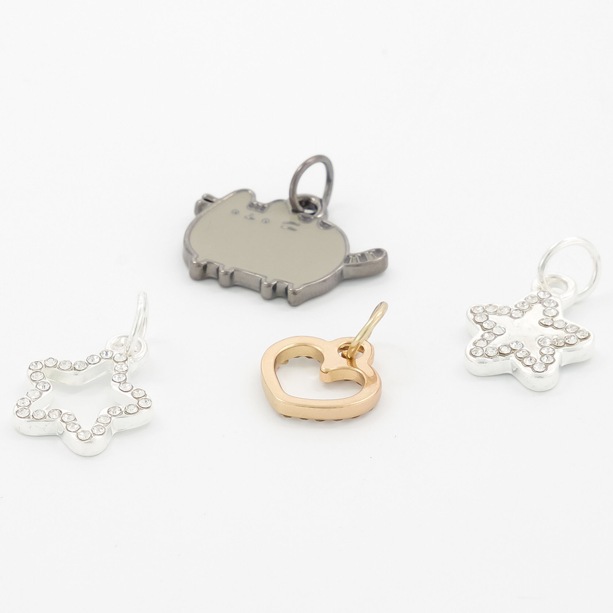 Collier à pendentif avec plusieurs breloques Pusheen™ - Lot de 5,