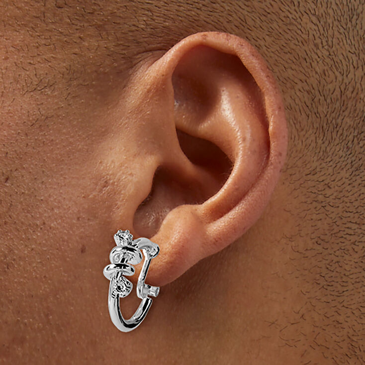 Cr&eacute;oles &agrave; clip 20&nbsp;mm en strass torsad&eacute;es couleur argent&eacute;e,