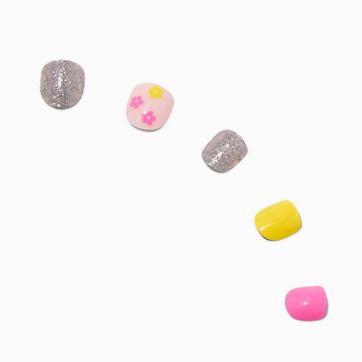 Claire&#39;s Club Floral Press On Vegan Faux Nail Set - 10 Pack,
