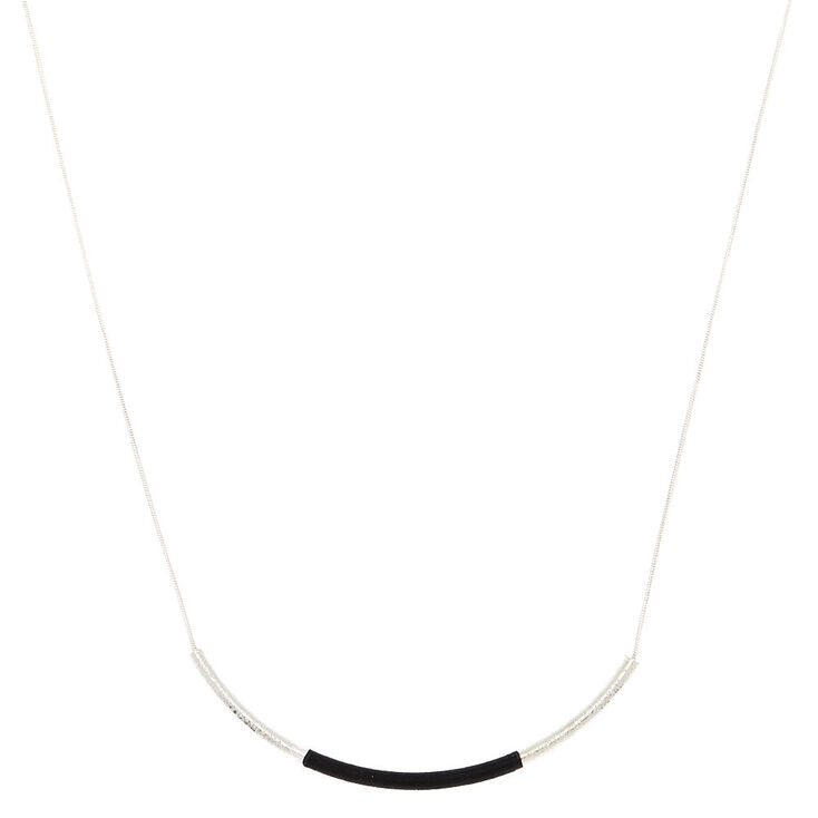 Claire's Collier volumineux avec barres noires et couleur argenté