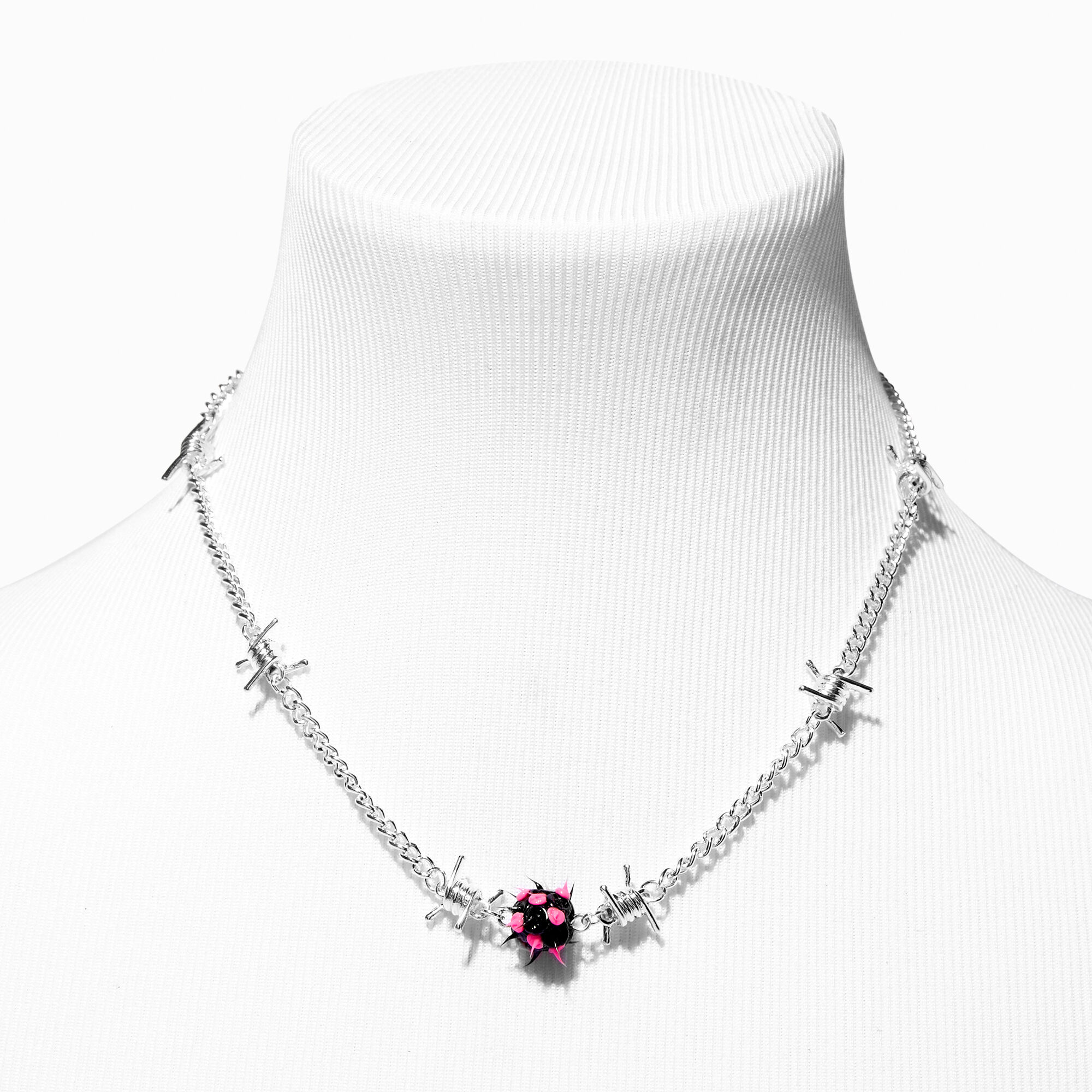 Collier boule à pointes rose fil barbelé couleur argentée,