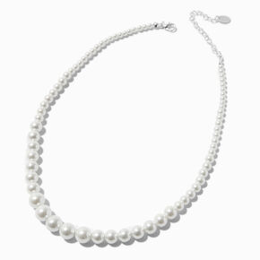 Graduated White Pearl Necklace ,