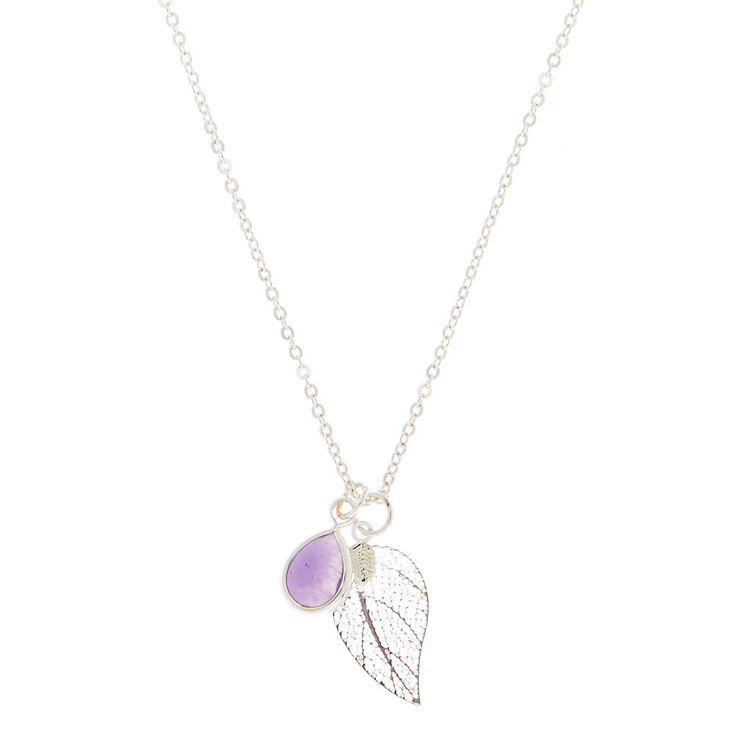 Claire's Collier à pendentif violet avec feuille à motif en filigrane couleur argenté