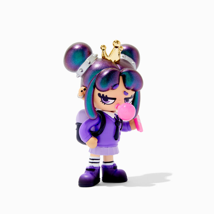 XOX Kweenie&trade; Fearless Kweens Mystery Figurine Blind Bag - Styles Vary,