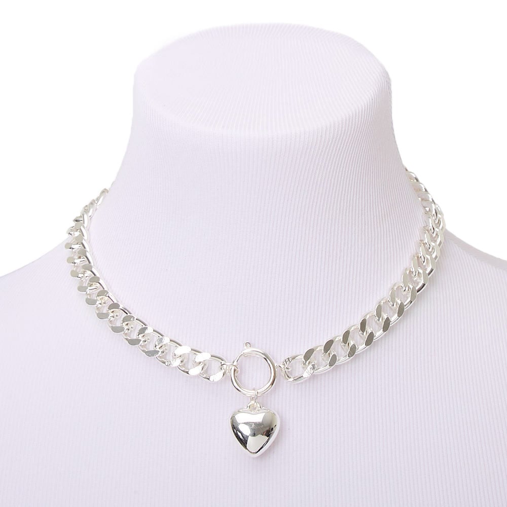 Heart necklace claire's hot sale
