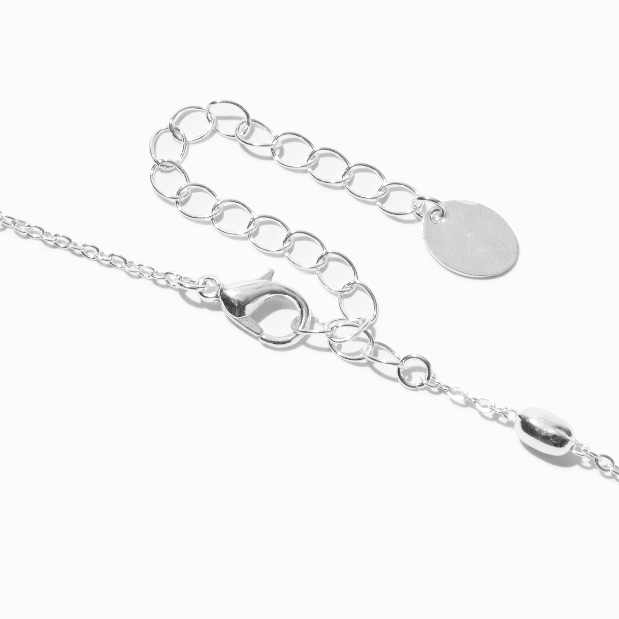 Collier perlé avec billes ovales couleur argentée,