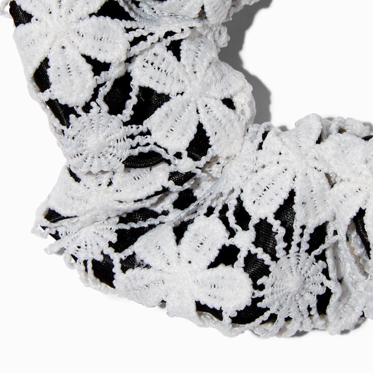 Chouchou de taille moyenne en crochet floral noir et blanc,