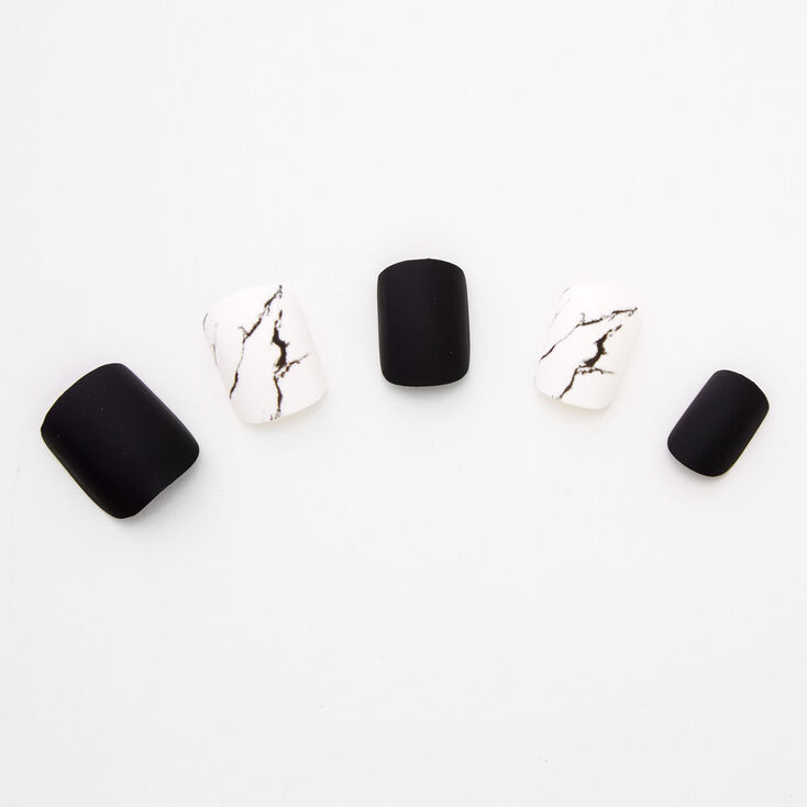 Lot de faux ongles autocollants carr&eacute;s mats et effet marbr&eacute; - Noir, lot de 24,